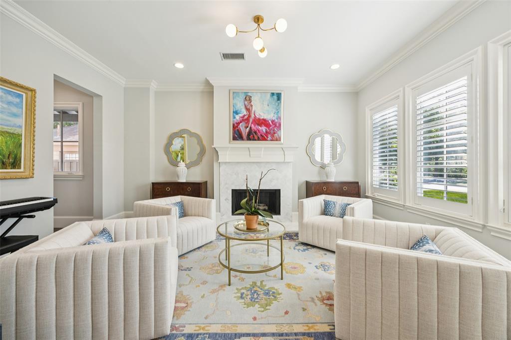 Country Club Estates - Residential Lease