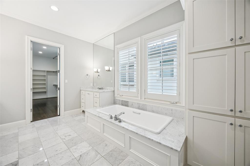 Country Club Estates - Residential Lease