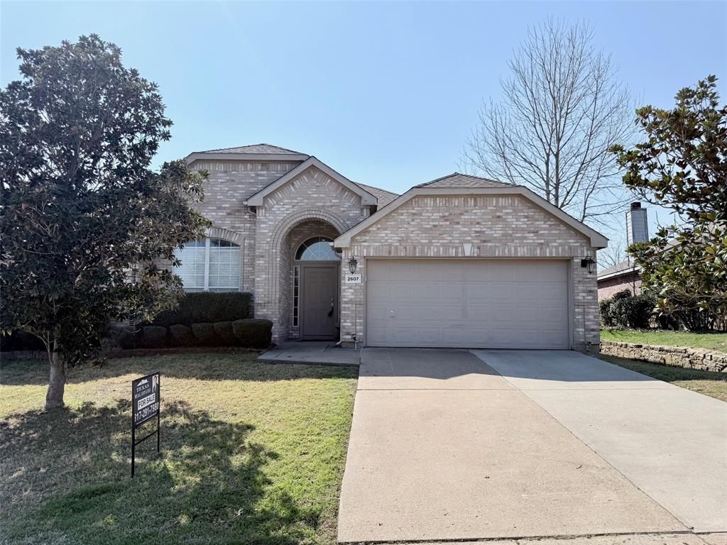 Photo of 2607 Ridgeoak Trail, Mansfield, TX 76063 (MLS # 21194007)