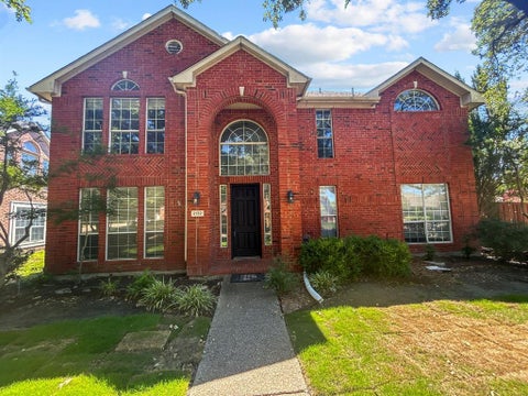 Photo of 2132 Cliffside Drive, Plano, TX 75023 (MLS # 21420125)