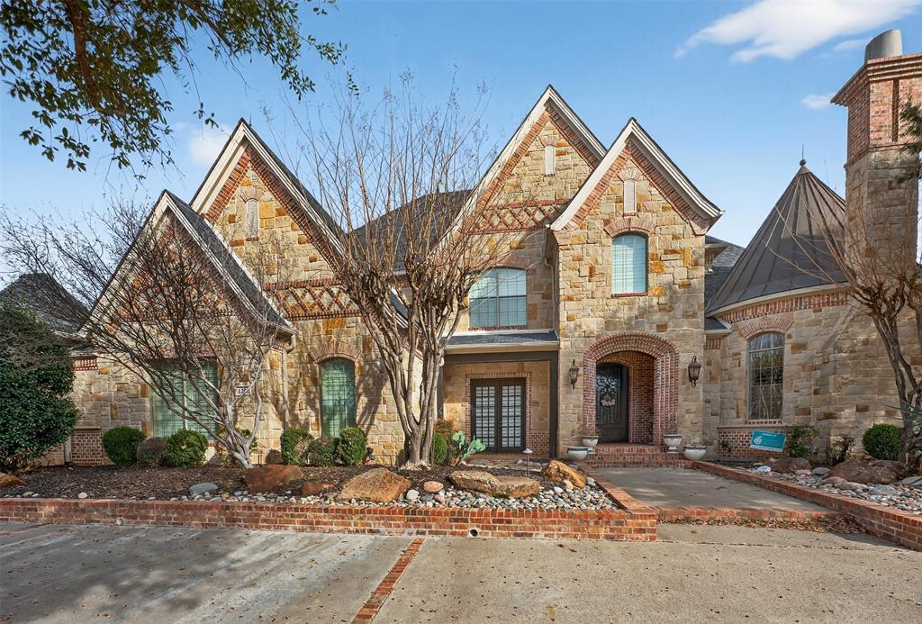 1202 Club House Court