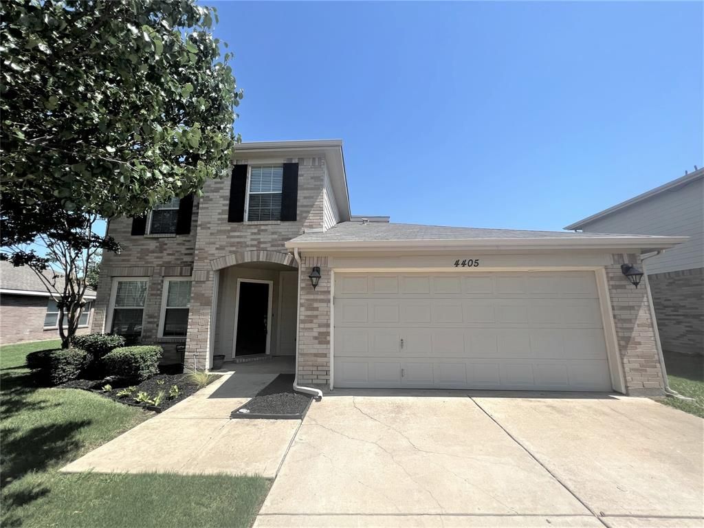 Photo of 4405 Centennial Court, Fort Worth, TX 76244 (MLS # 21215374)
