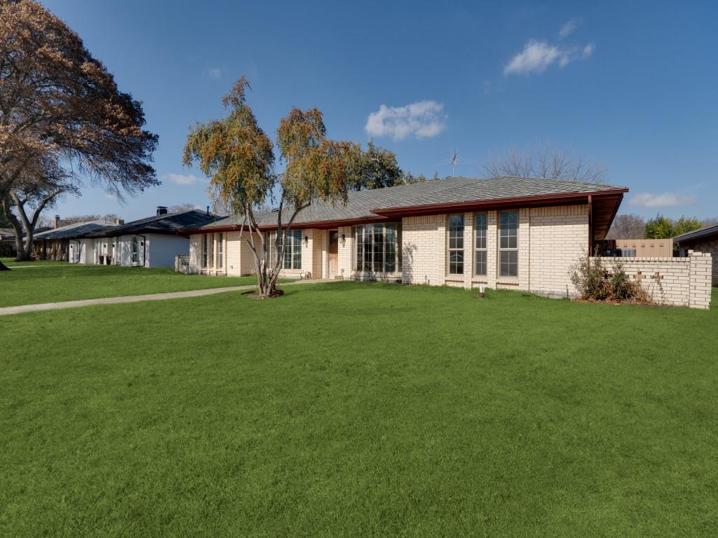 2917 Dartmouth Drive