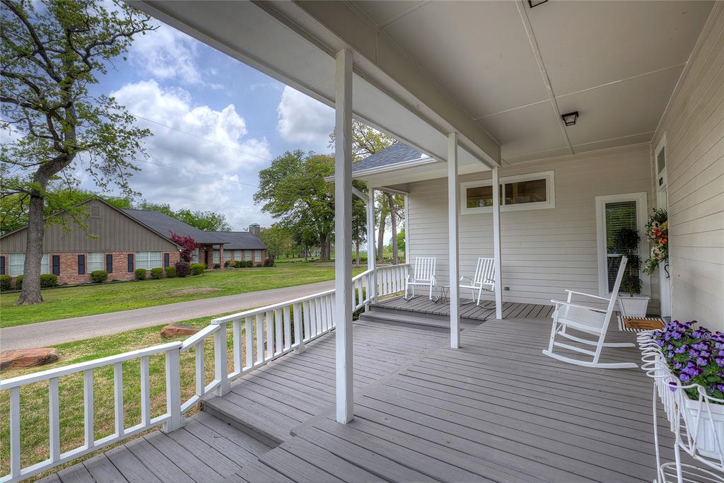 1072 Country Club Road