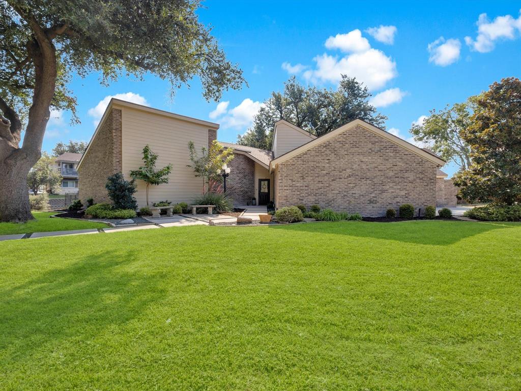 2508 Inverness Lane