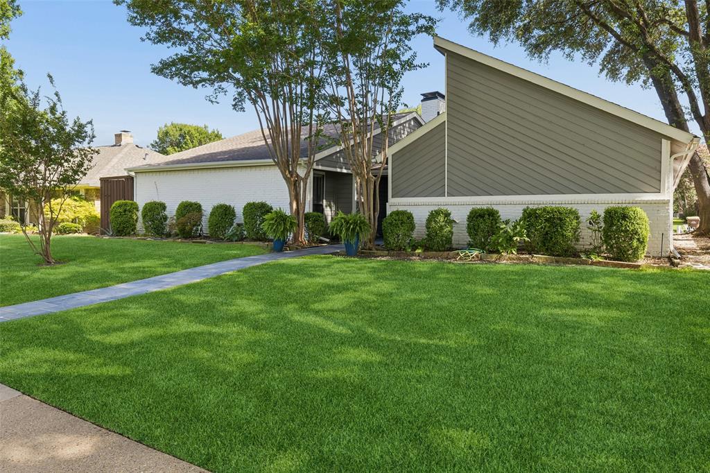 2312 La Vida Place
