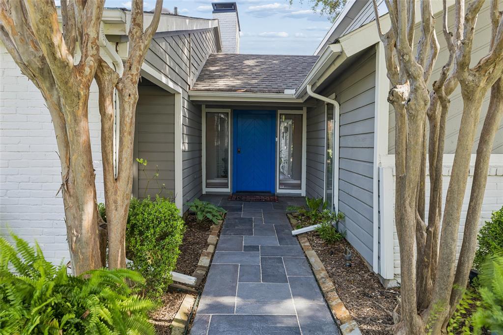 2312 La Vida Place