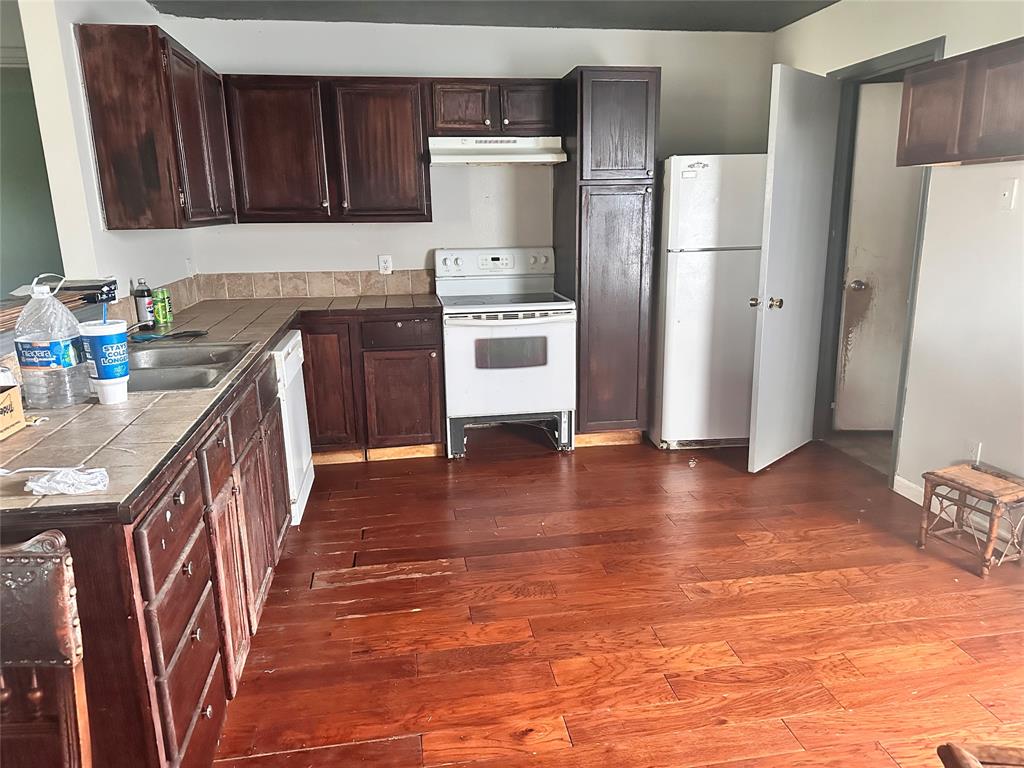 105 Hideaway Circle