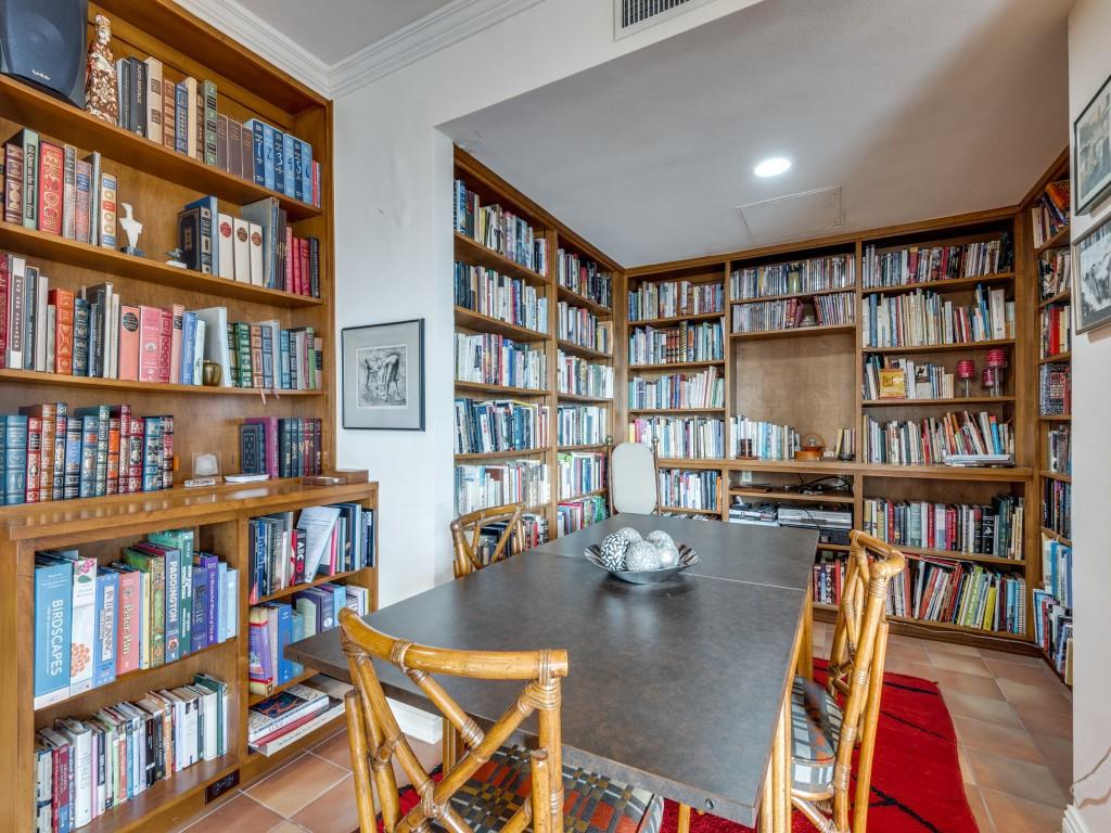 Gold Crest Condo - Residential