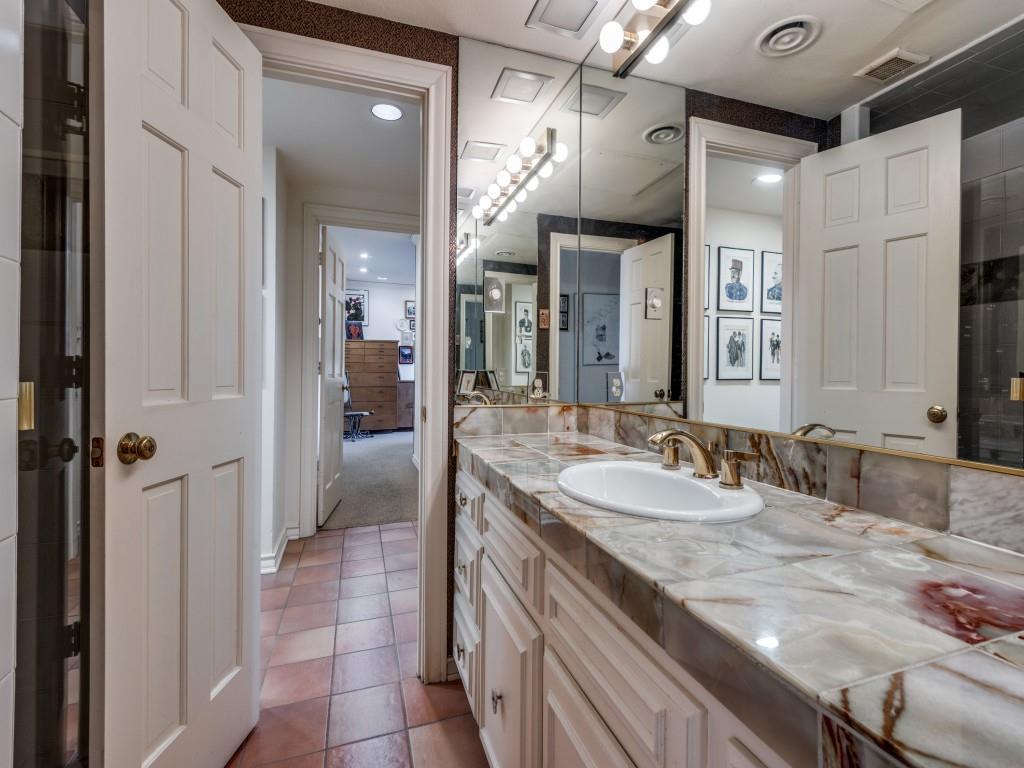 Gold Crest Condo - Residential