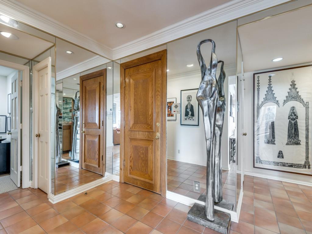 3601 Turtle Creek Boulevard 404