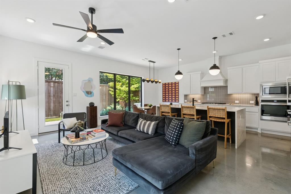 2285 Rook Drive