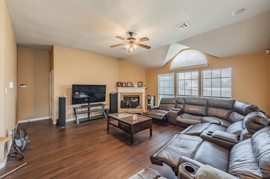 Briarwood 01 - Residential