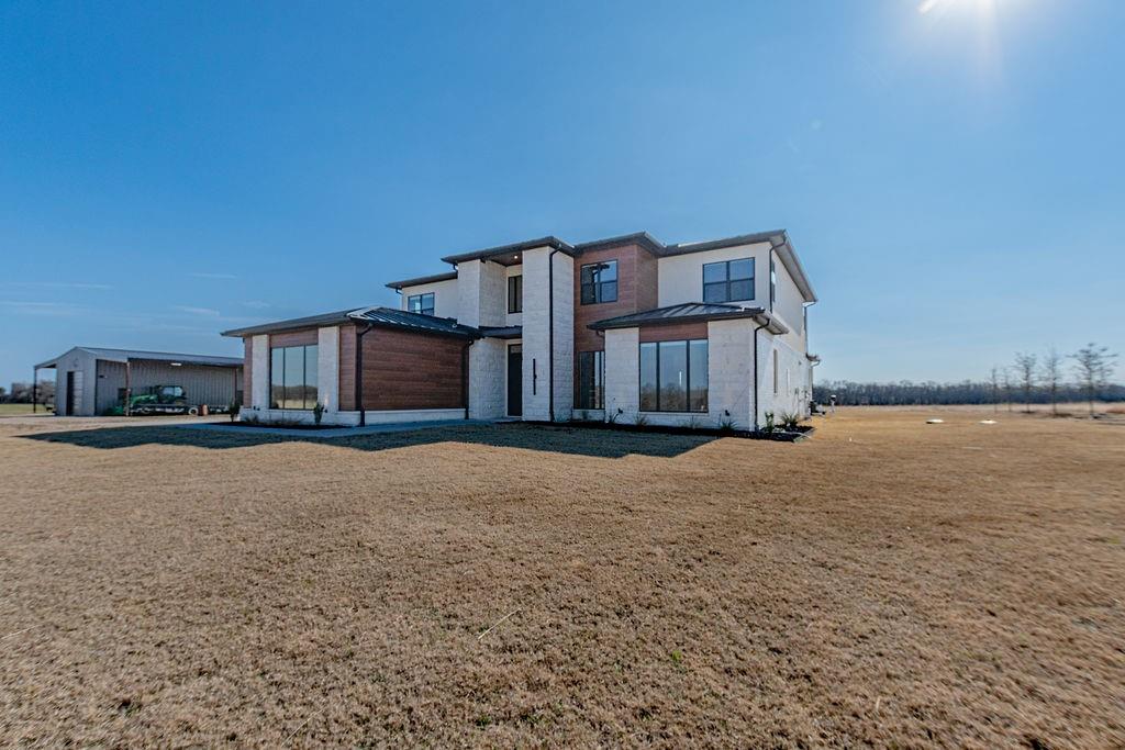 2396 County Road 2145