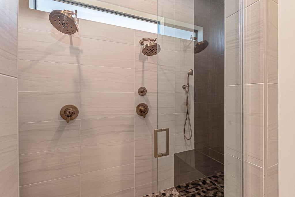 0370 J Woods Tract 1-1 25 ac & 138.040 - Residential