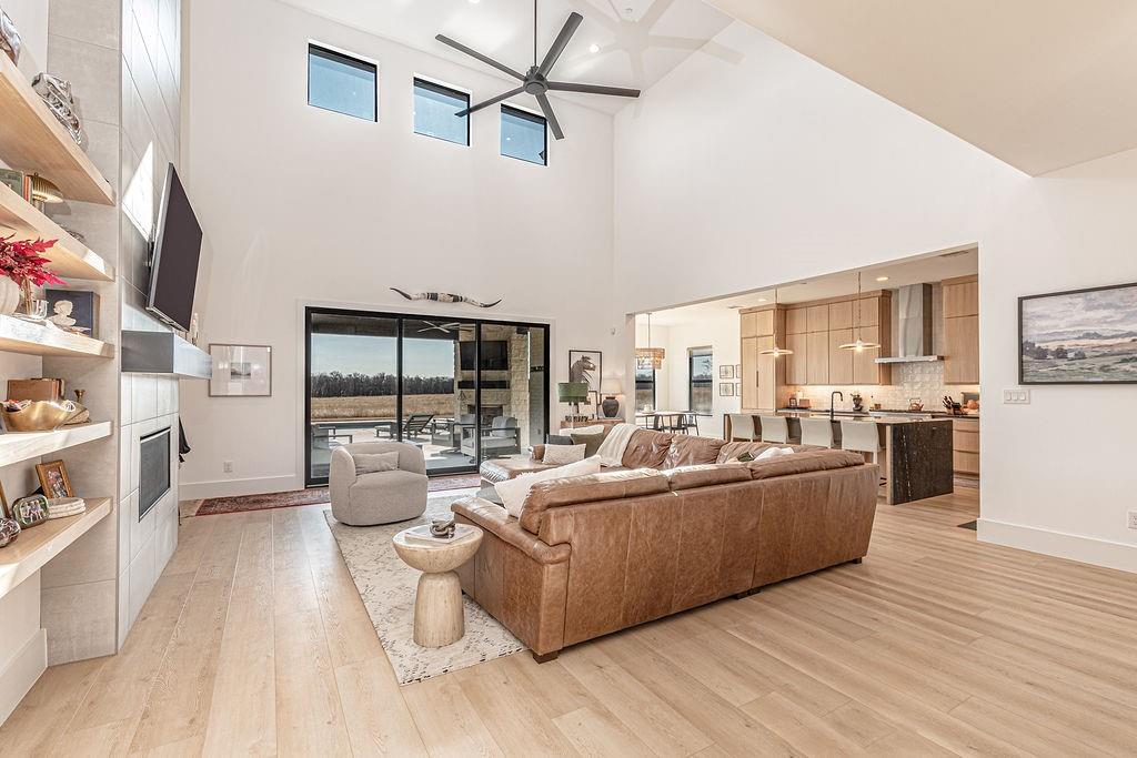 0370 J Woods Tract 1-1 25 ac & 138.040 - Residential