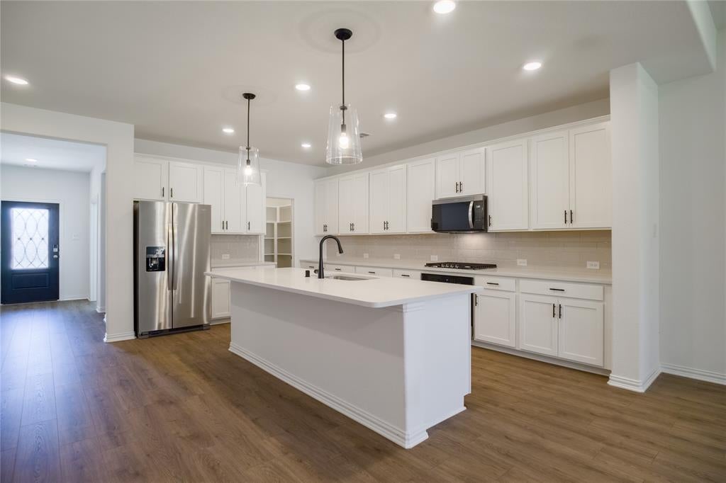 3056 Hollybrook Lane