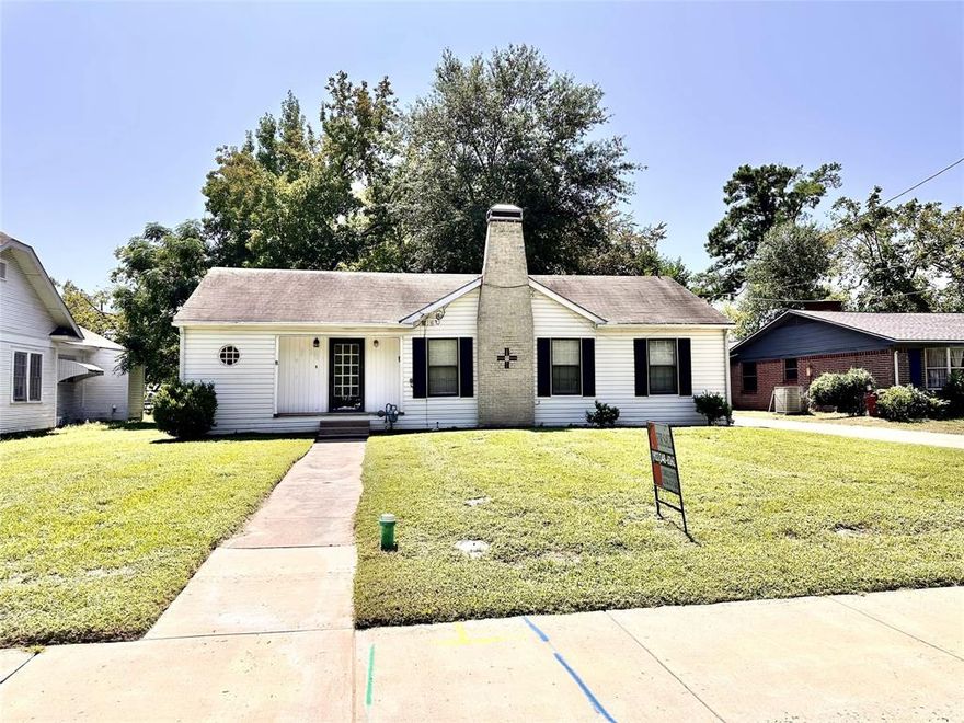 Fantastic Home within walking distance of the popular Celebration District in DownTown Sulphur Springs, TX!! 3 bedrooms, 2 baths with a gorgeous tree shaded backyard!! Multiple options for dining areas, living, den and sunroom that leads to the back deck! Come check out this very affordable home in a highly sought after location!!! If you appreciate trees, comfortable living spaces, a multi-level deck, and curb appeal, this 3 bedroom, 2 full bath residence might be an excellent fit. It offers character, charm, and an appealing kitchen! Additionally, it includes a sunroom and a spacious living area. Built in 1939, it provides a charming blend of the past and present. The neighborhood is home to many beautiful older homes. A viewing is highly recommended. Owner is licensed real estate broker.