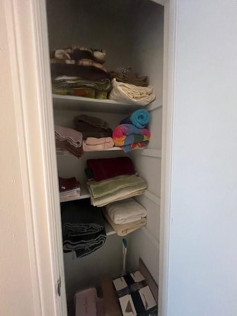 Indian Crk #2 Condo - Residential