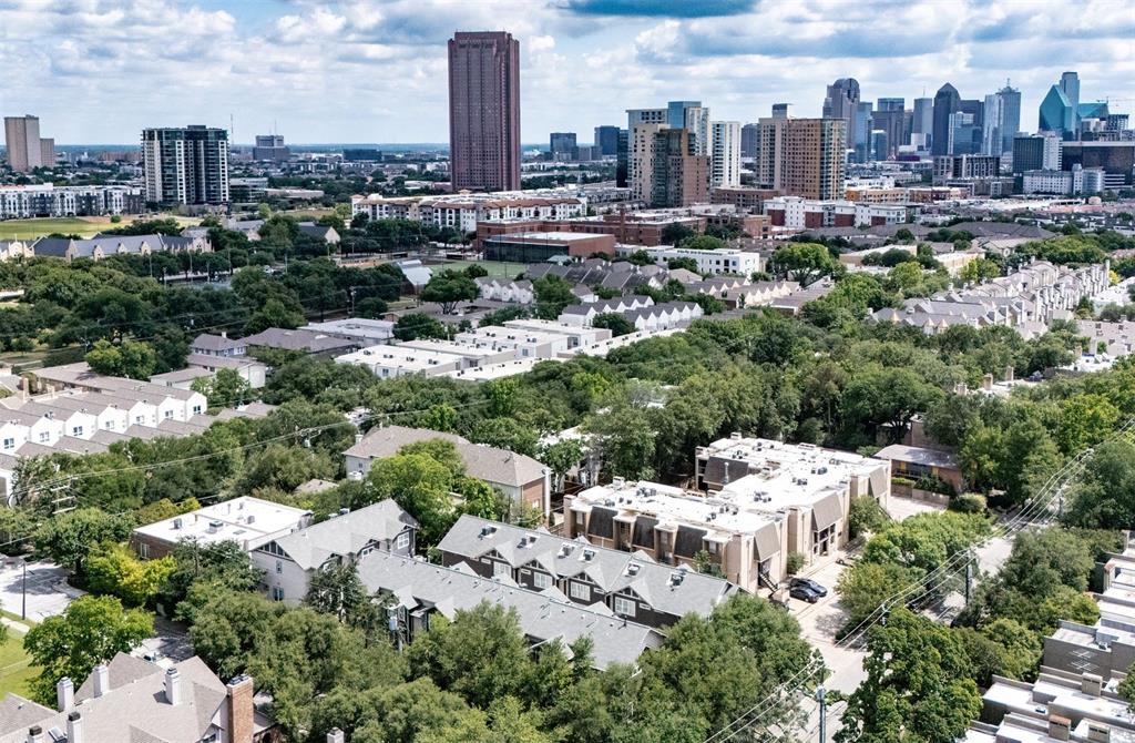 Buena Vista Condos 4058-60 - Residential