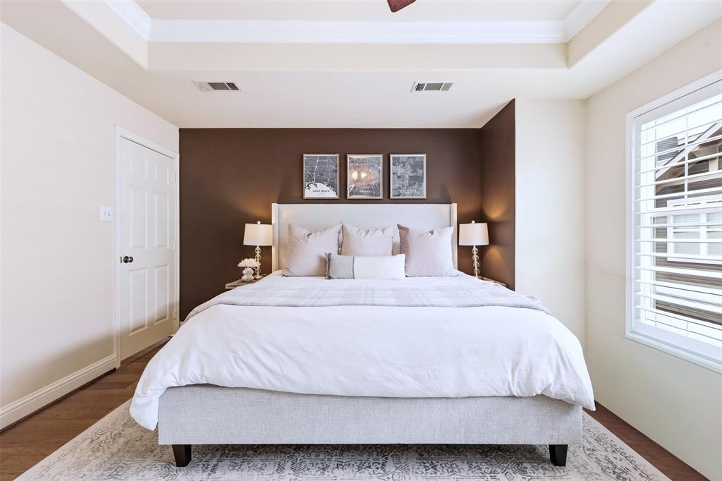 Buena Vista Condos 4058-60 - Residential