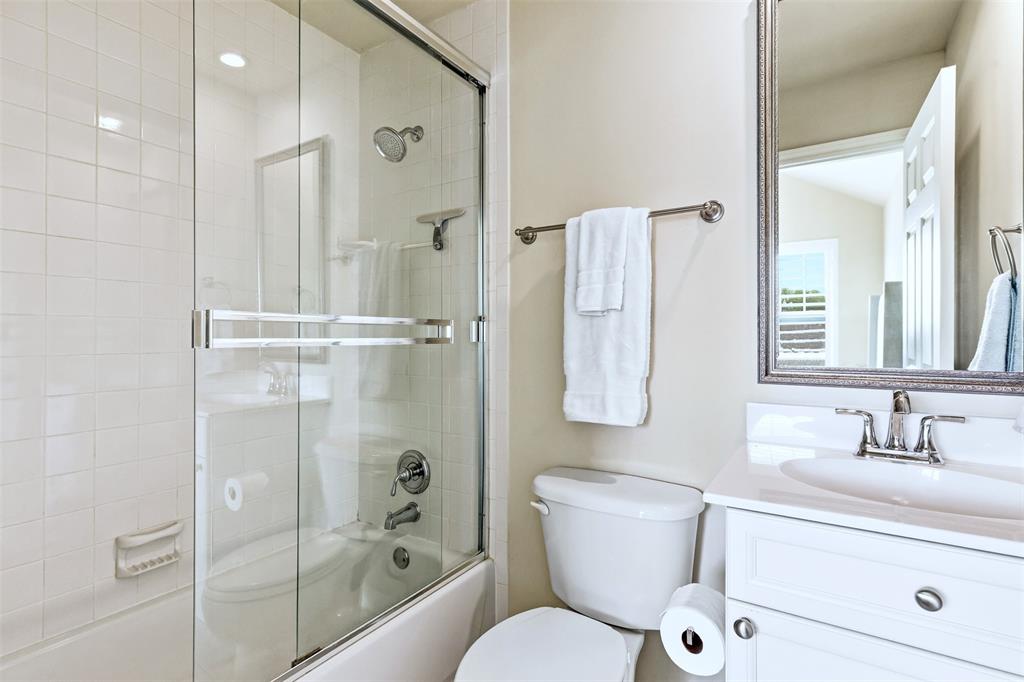 Buena Vista Condos 4058-60 - Residential