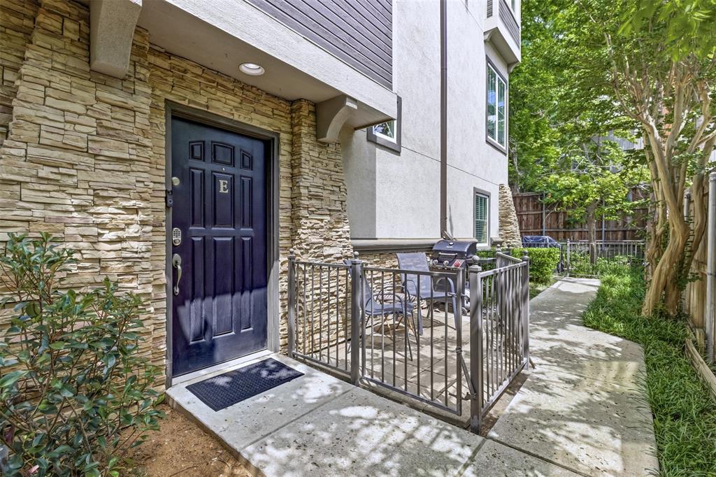 Buena Vista Condos 4058-60 - Residential