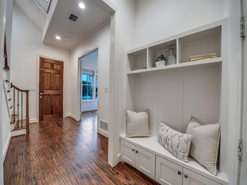 Intown Homes Farmers Market - Residential