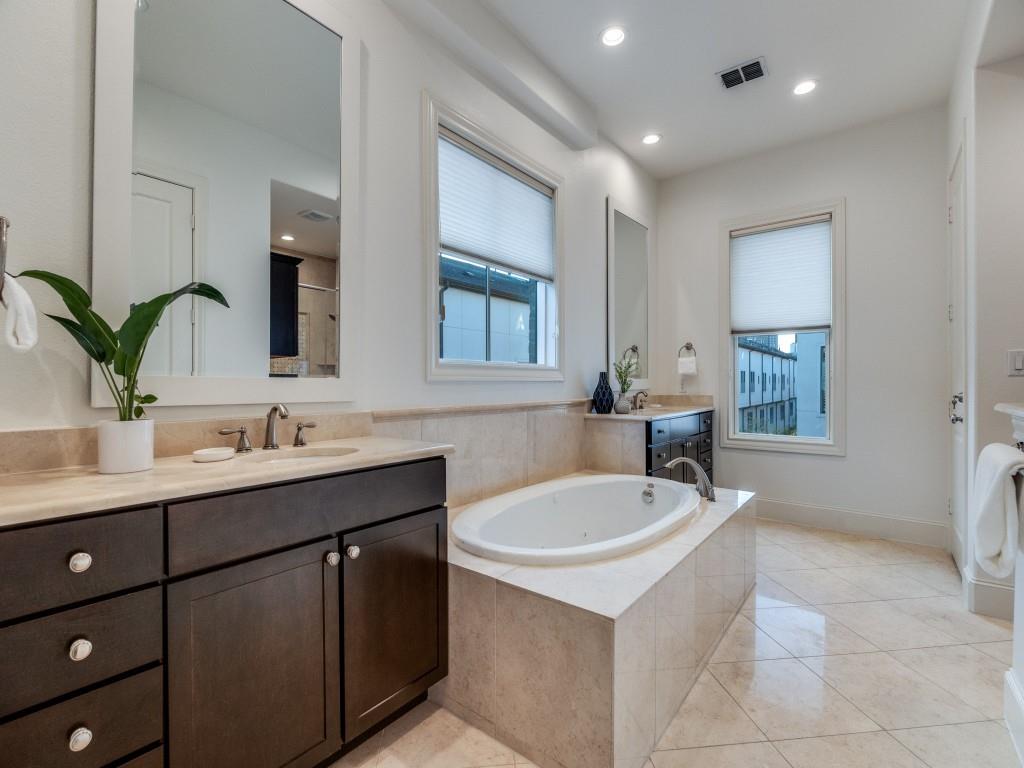 Intown Homes Farmers Market - Residential