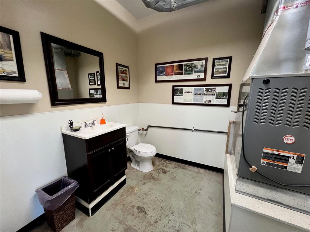 College Of Merkel - Commercial Sale