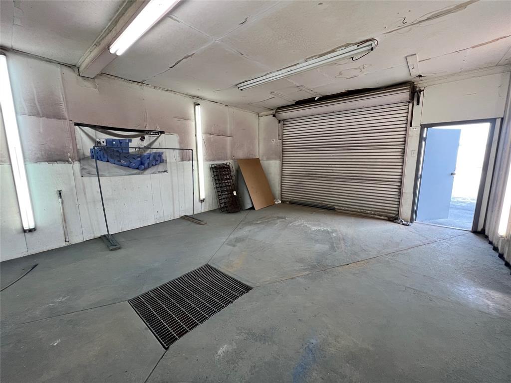 College Of Merkel - Commercial Sale