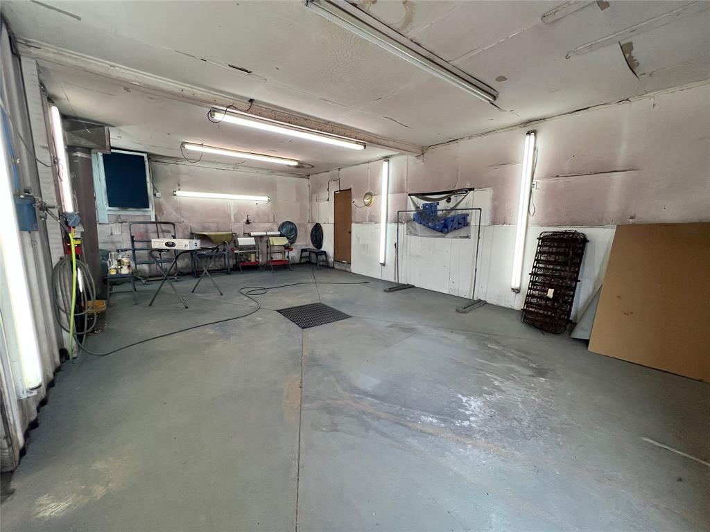 College Of Merkel - Commercial Sale