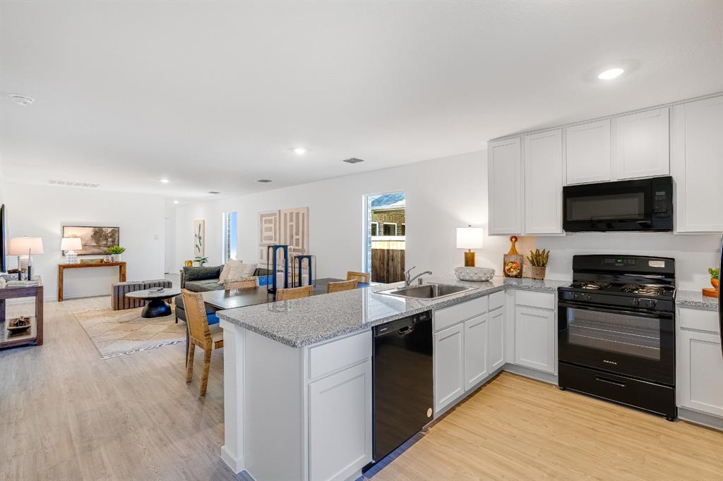 McKenzie Trails - Residential