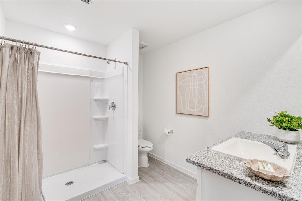 McKenzie Trails - Residential