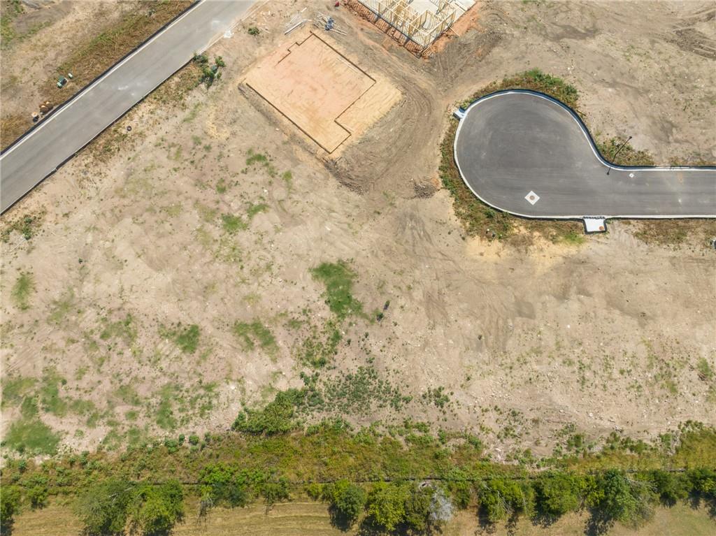 Saddle Creek II - Land