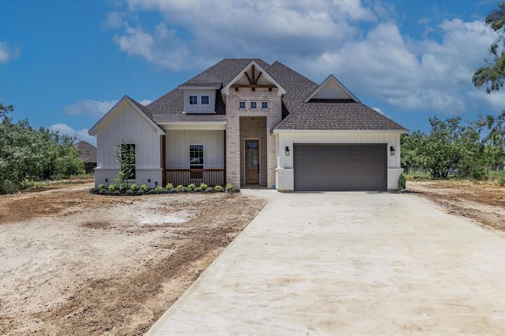 Photo of 12517 Hopke Court, Fort Worth, TX 76126 (MLS # 21157606)