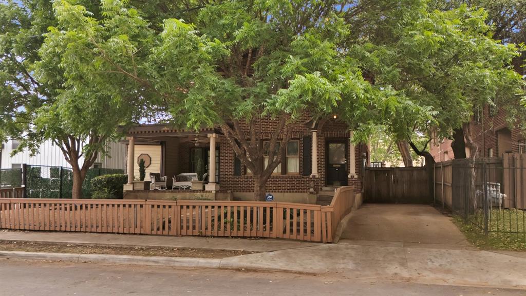 4408 Worth Street