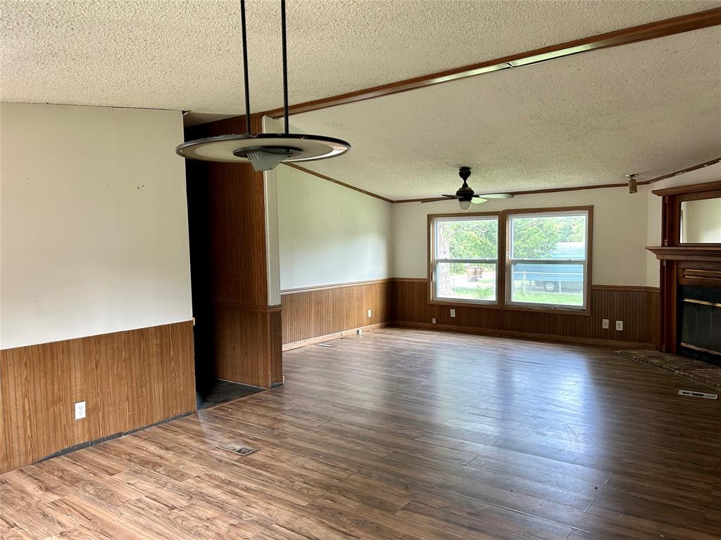 Orig Town Of Lone Oak - Residential