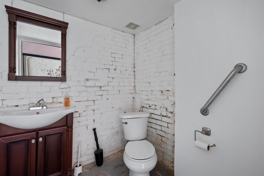 O T Milford - Commercial Sale