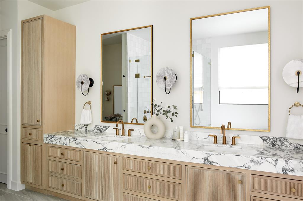 METAIRIE AT SOUTHLAKE - Residential