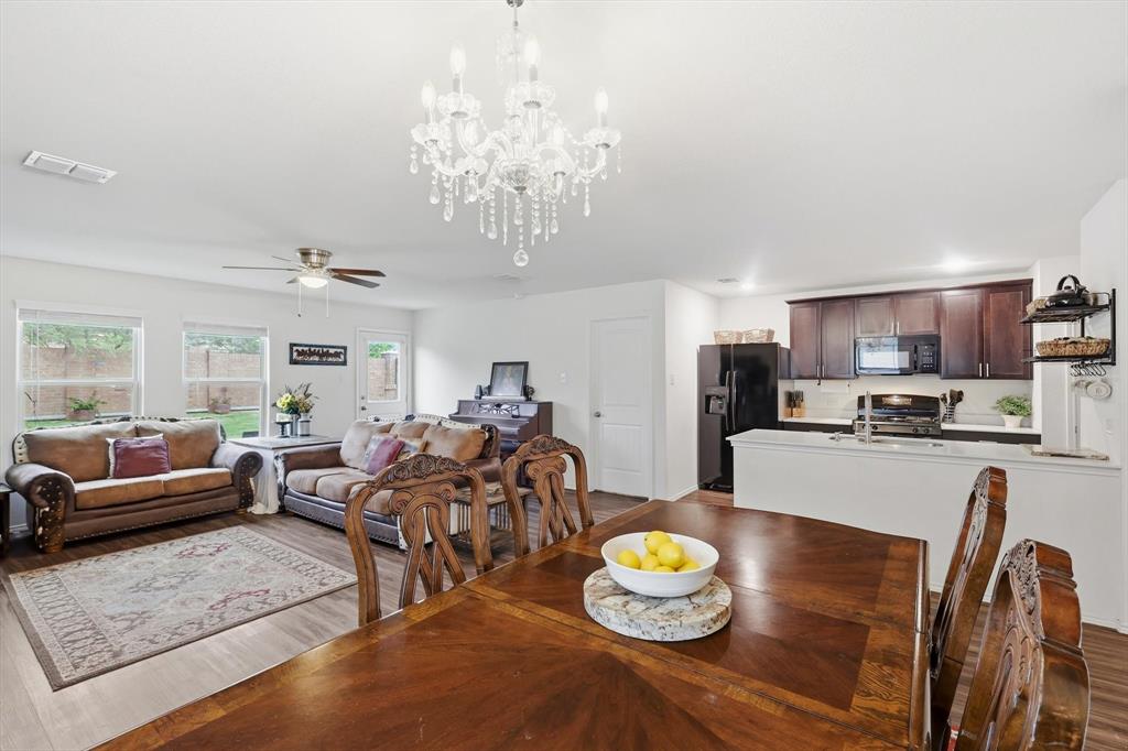 412 Falling Star Drive