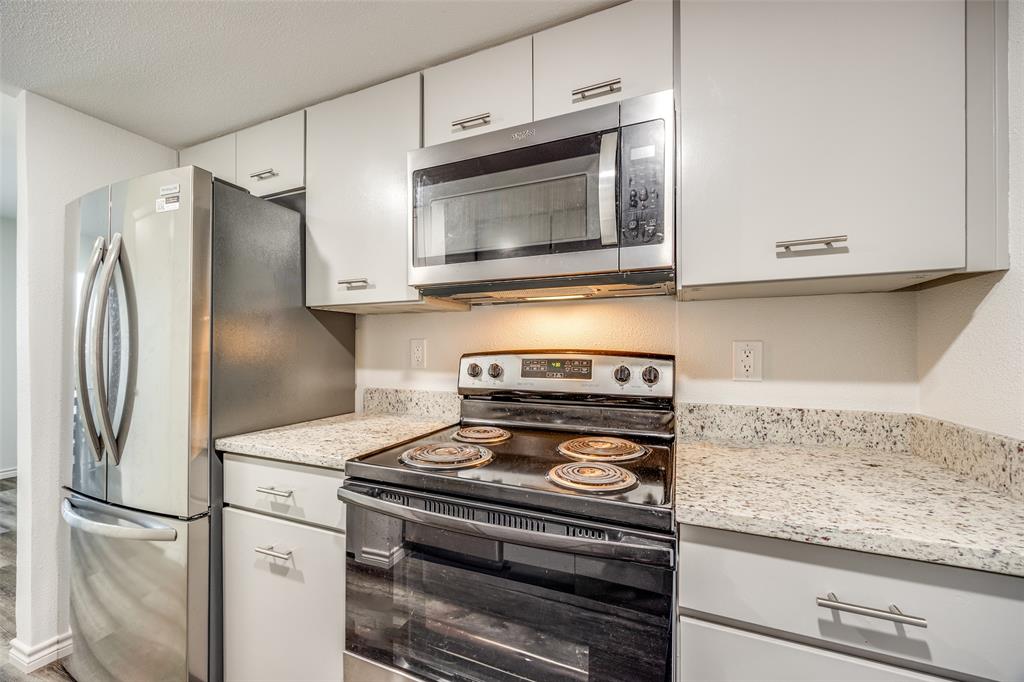 Centre Square 01 Condo - Residential