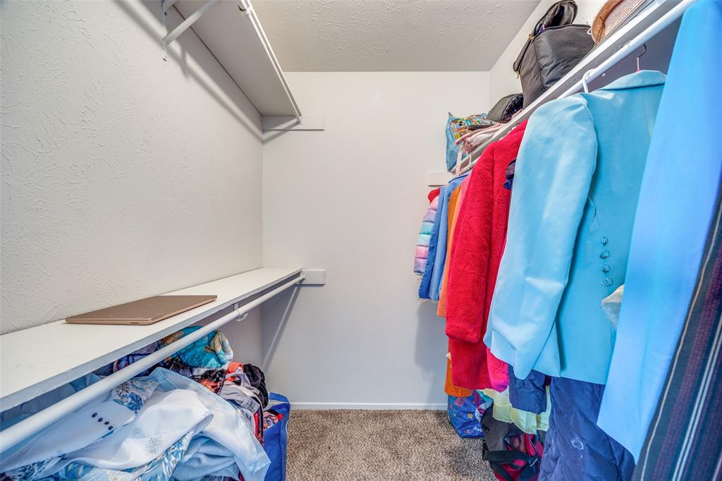 Centre Square 01 Condo - Residential