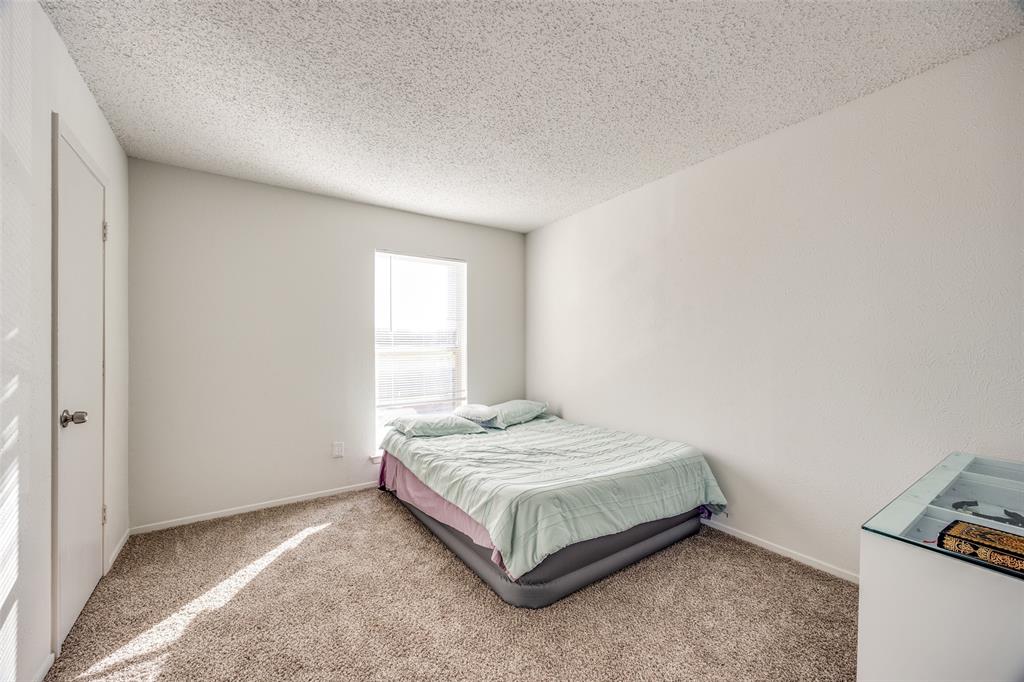 Centre Square 01 Condo - Residential