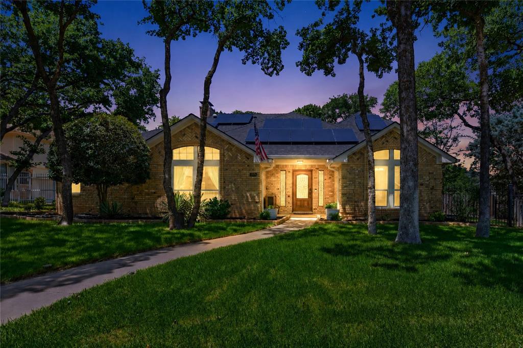 3072 High Cliff Drive