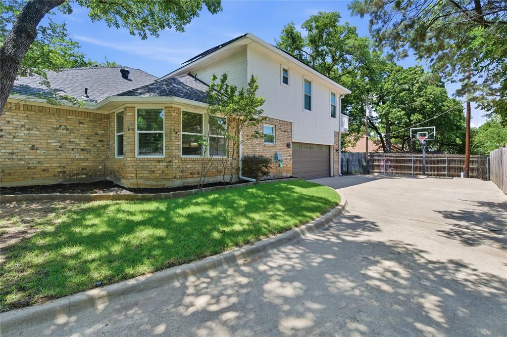 3072 High Cliff Drive