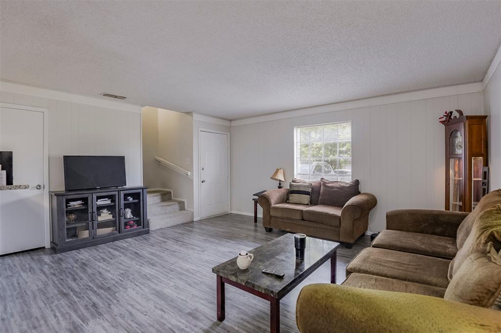 Crestmoor Park North - Residential Income