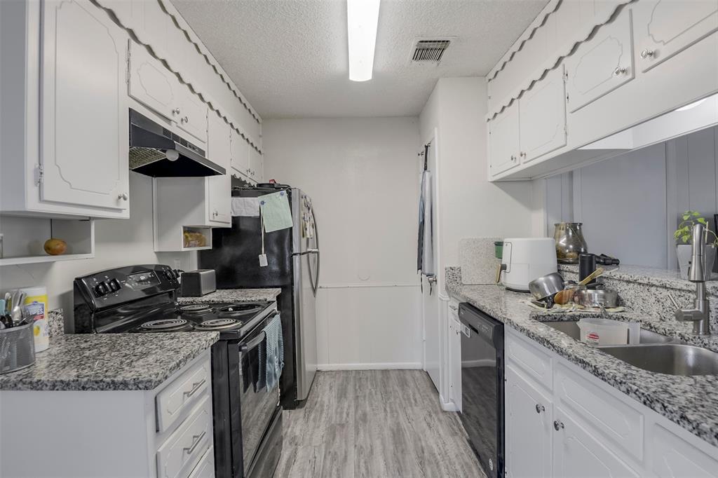 Crestmoor Park North - Residential Income