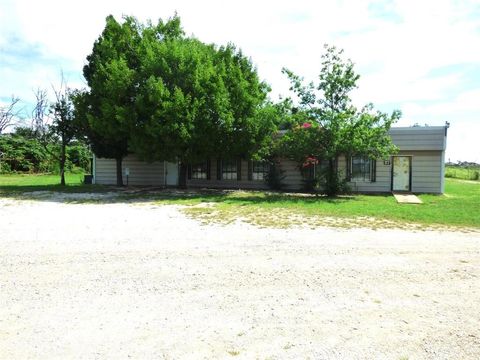 102 N Highway 6 Carbon TX 76435