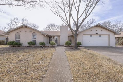 540 Topeka Drive Woodway TX 76712